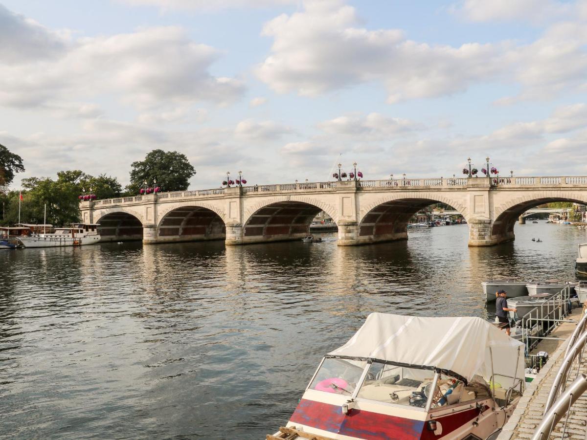 River View - Kingston คิงส์ตันอะพอนเทมส์ ภายนอก รูปภาพ